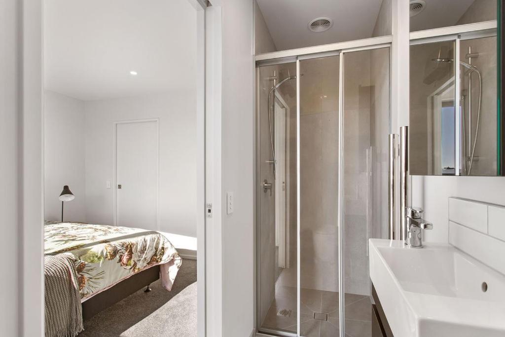 Stylish Brand New Sunny 3Bdrm 3Bth Garage Sleeps 6 Apartamento Christchurch Exterior foto