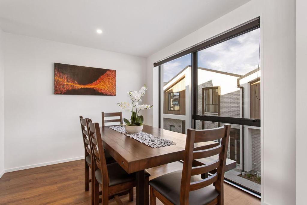 Stylish Brand New Sunny 3Bdrm 3Bth Garage Sleeps 6 Apartamento Christchurch Exterior foto