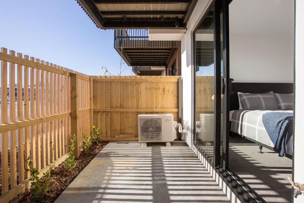 Stylish Brand New Sunny 3Bdrm 3Bth Garage Sleeps 6 Apartamento Christchurch Exterior foto